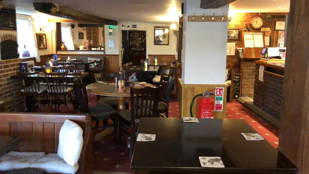The Bell Inn Salisbury Eksteriør billede
